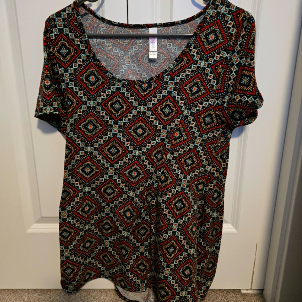 Lularoe top